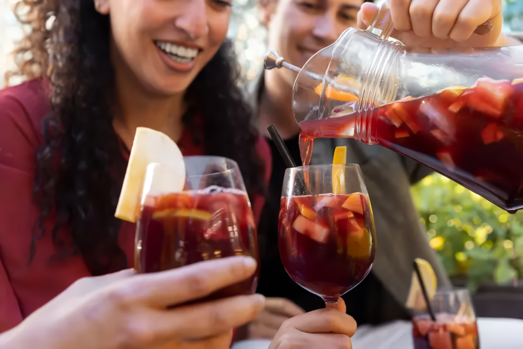 ¿Cómo hacer sangría? | Paso a paso del refrescante cóctel