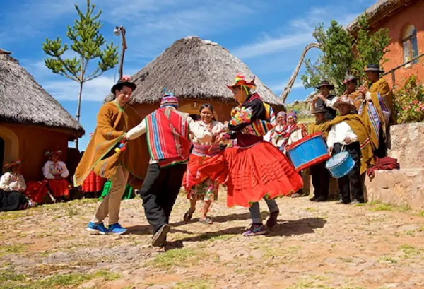 Vive una experiencia auténtica de cultura andina y pisco