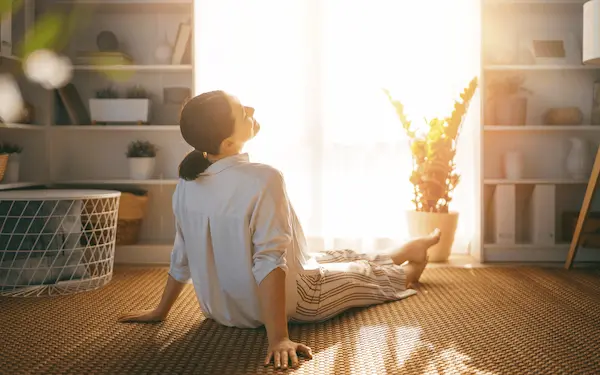 15 ideas para crear experiencias personales en casa que conecten contigo y tu energía
