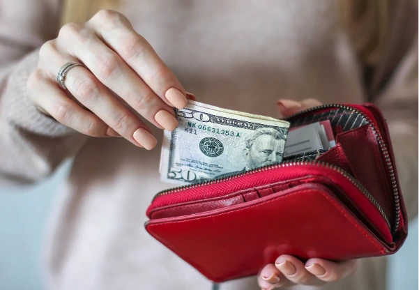 Cómo manifestar dinero en 7 días: plan paso a paso para atraer abundancia